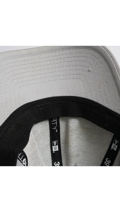 New Era Grey Baseball Cap detail 1